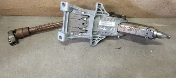 Steering wheel axle set