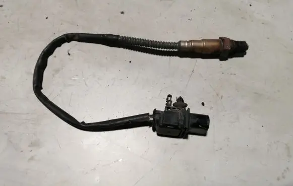 Volvo XC90 Lambda probe sensor 30729826 0285017043