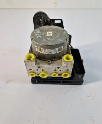 Volkswagen PASSAT B8 ABS Pump 5Q0614517CG