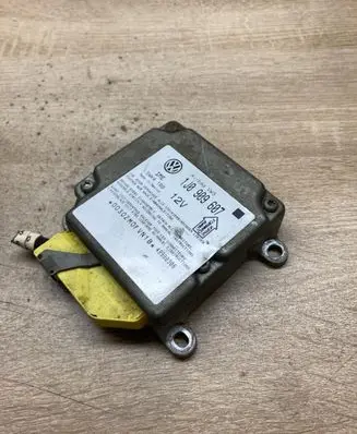 Volkswagen PASSAT B5 Airbag control unit/module 1J0909607 5WK4199