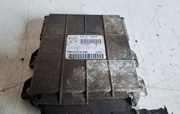 Peugeot 106 Engine control unit/module 9625274380