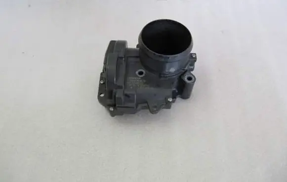 BMW 1 F20 F21 Throttle valve 760491880