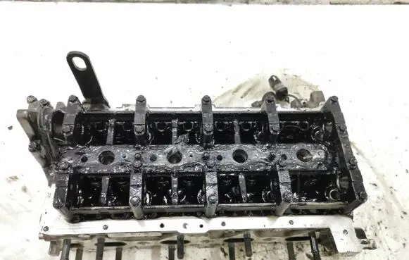 Hyundai Santa Fe Engine head 221112F600