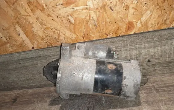 Mazda 5 Starter motor M002T88671