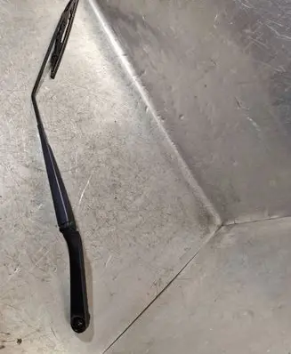 Nissan Juke I F15 Windshield/front glass wiper blade W000014867