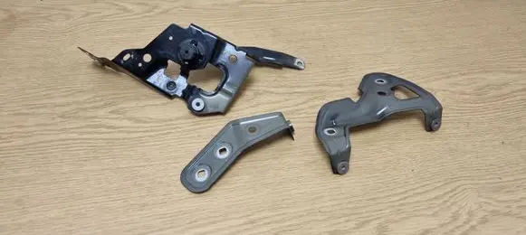 BMW 3 G20 G21 Fender mounting bracket 7419403