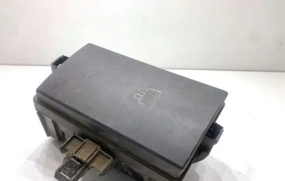 Volkswagen PASSAT B8 Fuse box set 5Q0937125B
