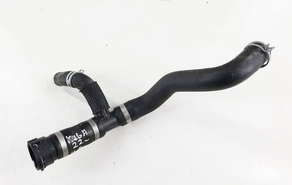 Engine coolant pipe/hose