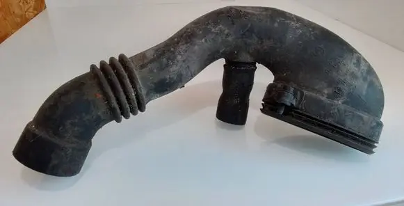 BMW 3 E46 Air intake hose/pipe 7787862