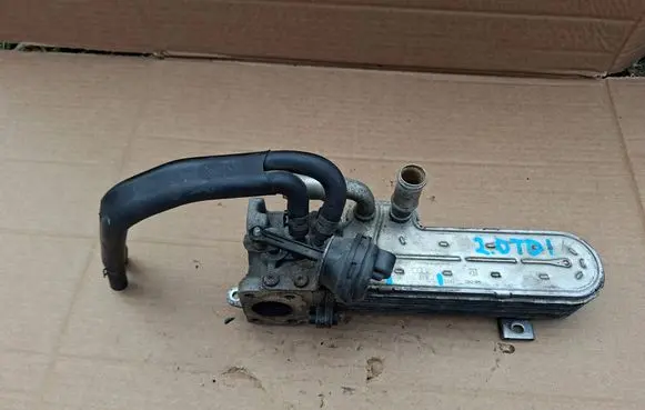 Volkswagen Golf V EGR valve cooler 03G131513J