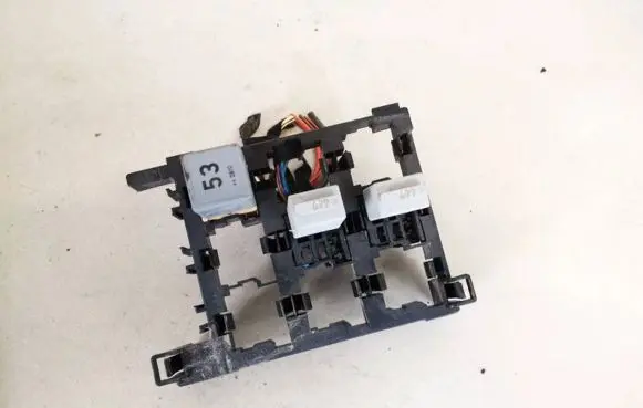 Volkswagen Tiguan Fuse box set 1t1937503a 5n0807394a