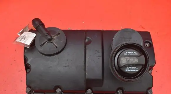 Ford Galaxy Rocker cam cover 038103475Q