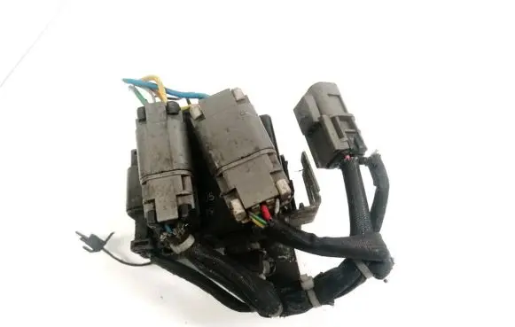 Nissan Micra Fuse box set 4760565y00