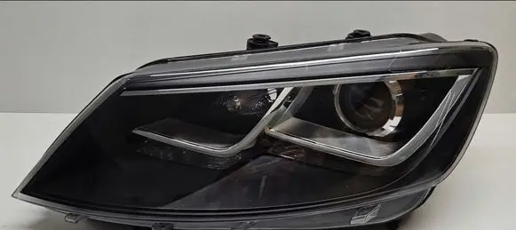 Seat Alhambra (Mk2) Headlight/headlamp 7N5941751 SE040