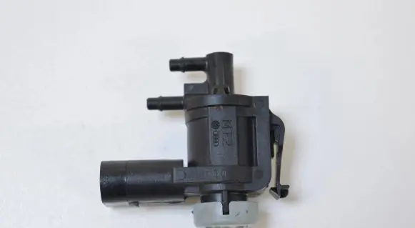 Audi A3 S3 8V Turbo solenoid valve 1K0906283A