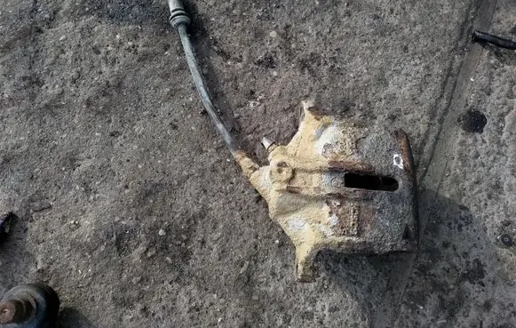 Ford Focus C-MAX Front brake caliper