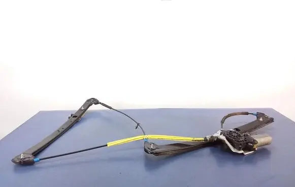 BMW X5 E53 Front door window regulator with motor 83810209
