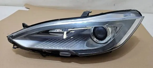 Tesla Model S Headlight/headlamp 6005910-00-C
