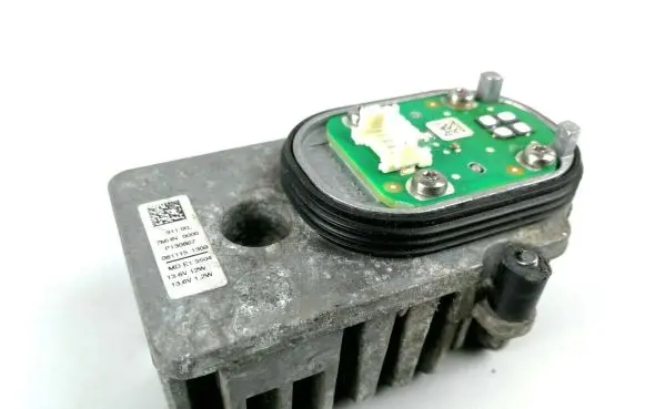 Mercedes-Benz C W205 LED ballast control module 1305715284
