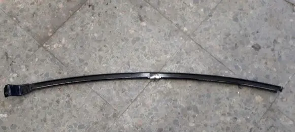 Lexus IS 200-300 Door glass rail 