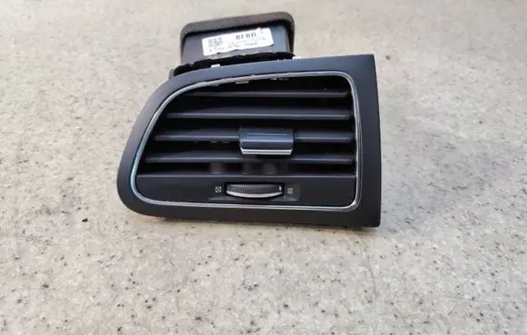 Renault Megane IV Dashboard air vent grill cover trim 687600666R05 687600666R