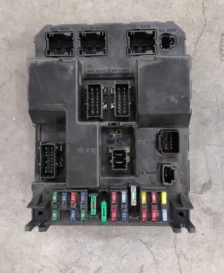Peugeot 307 Central body control module 9651197580A 9651196880A 00523449090604