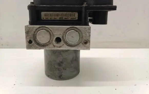 Mercedes-Benz E A207 ABS Pump A2124313512