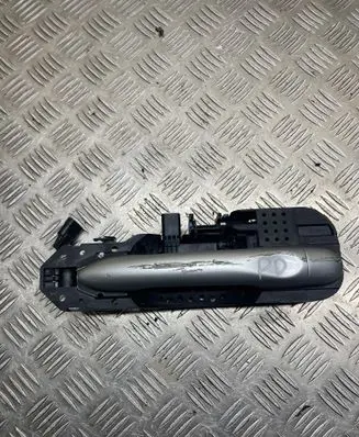 Renault Latitude (L70) Front door exterior handle 806060078R