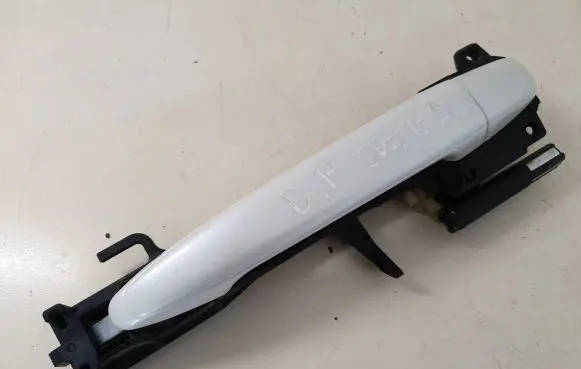 Subaru Outback Front door exterior handle