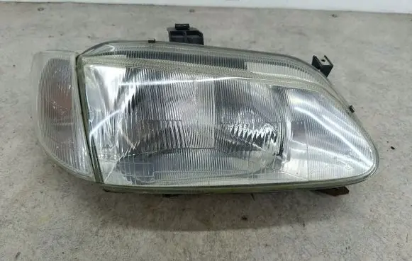 Renault Megane I Headlight/headlamp 