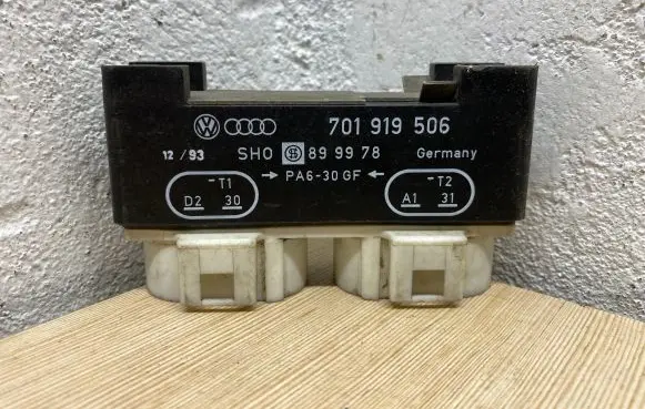 Volkswagen Transporter - Caravelle T4 Coolant fan relay 701919506 899978