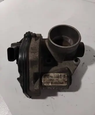 Ford Focus Throttle valve 2S6UFC 1560734R 60707