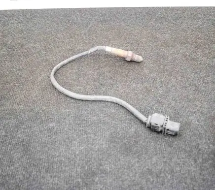 BMW 5 F10 F11 Lambda probe sensor 7793825 0281004028
