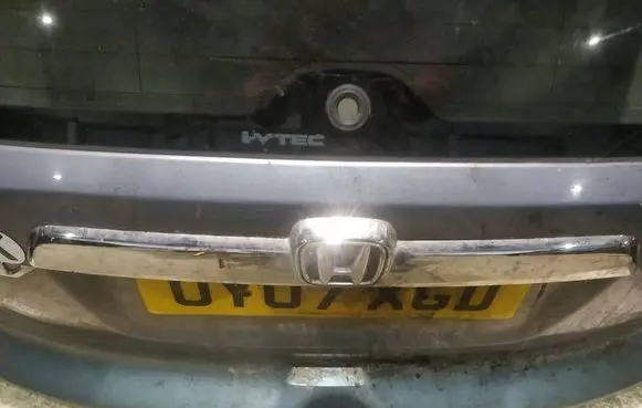 Honda CR-V Trunk door license plate light bar 