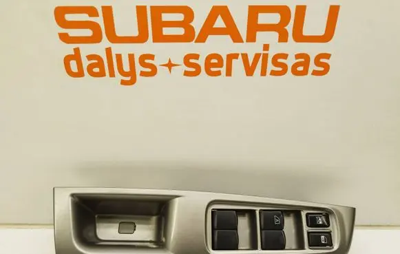 Subaru Forester SH Electric window control switch 1574470 F09