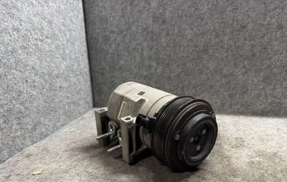 Dodge Durango Air conditioning (A/C) compressor (pump) 68251535AE
