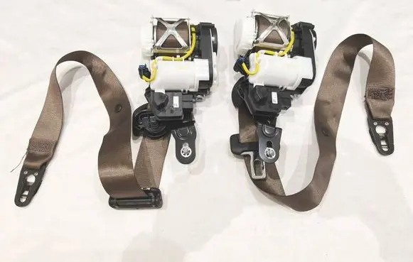 Mercedes-Benz E W213 Front seatbelt A2138601101 65838 34217711