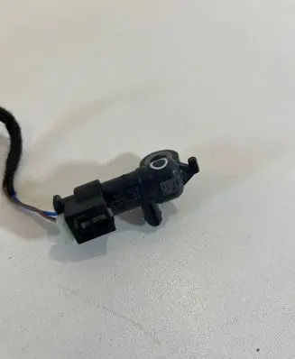 Mercedes-Benz CLA C118 X118 Airbag deployment crash/impact sensor A1679050700