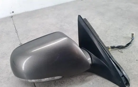 Honda Accord Front door electric wing mirror 