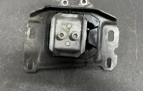 Peugeot Expert Gearbox mount 9807420980 768480