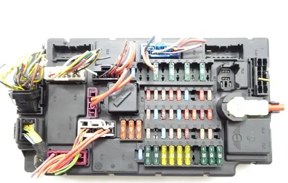 Mini One - Cooper Coupe R56 Fuse module 3455439 51944G122 0100019890