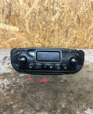 Mercedes-Benz C W203 Climate control unit 2038300985