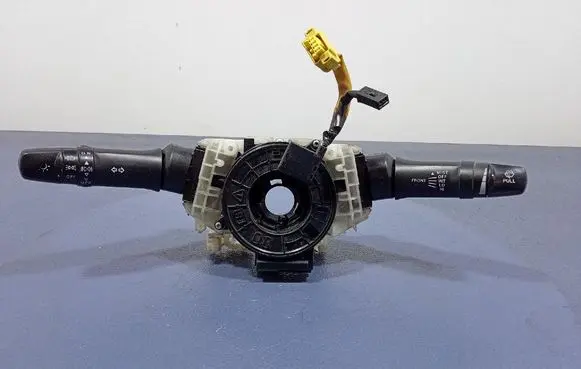 Mitsubishi Lancer VIII Other switches/knobs/shifts 8600A202