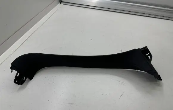 Tesla Model S Tailgate trim 103790400E