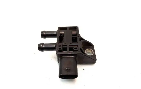 BMW 5 F10 F11 Exhaust gas pressure sensor 8570686 02T06 5061