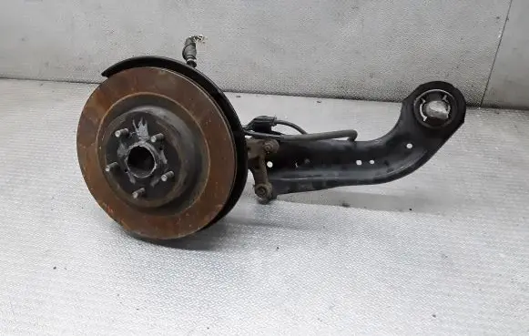 Toyota RAV 4 (XA50) Rear wheel hub spindle/knuckle 
