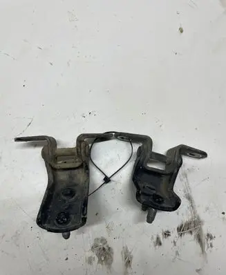 Rear door upper hinge