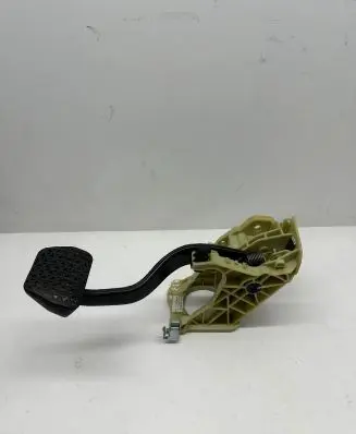 BMW 5 E60 E61 Brake pedal 6769221 4010613C 676922103