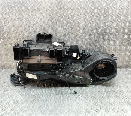 Mercedes-Benz E W213 Interior heater climate box assembly T33436C A2388304300