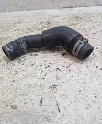 Mercedes-Benz B W245 Breather hose/pipe A6400101282 4011160A C0211500A